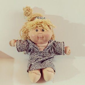 Cabbage Patch Kids by Xavier Roberts in Black Designed Dress